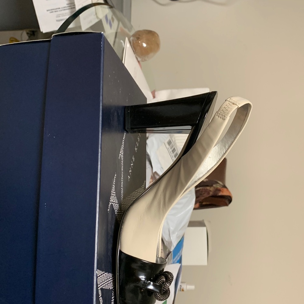 Anne Klein ivory and black slingbacks. Great condition